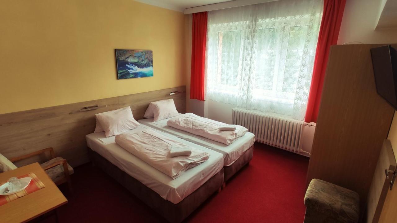 Hotel U Prehrady Moravka ภายนอก รูปภาพ